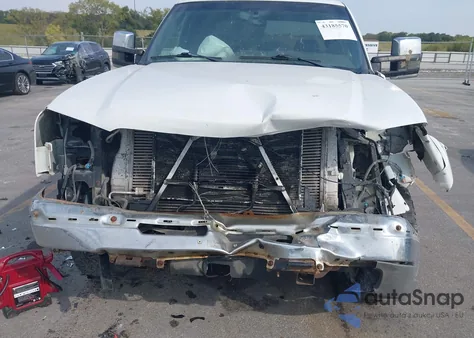 2004 Chevrolet Silverado 2500Hd Lt z USA, uszkodzony, nr VIN 1GCHK23224F261932